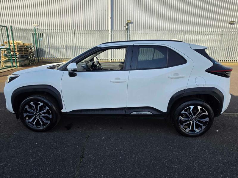 Used Toyota Yaris Cross 2023 for sale - 77934959: Photo 4