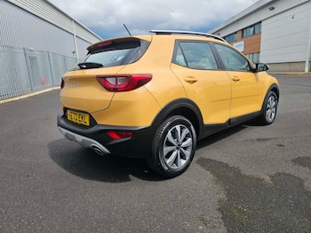 Used Kia Stonic 2023 for sale - 78768037: Photo
