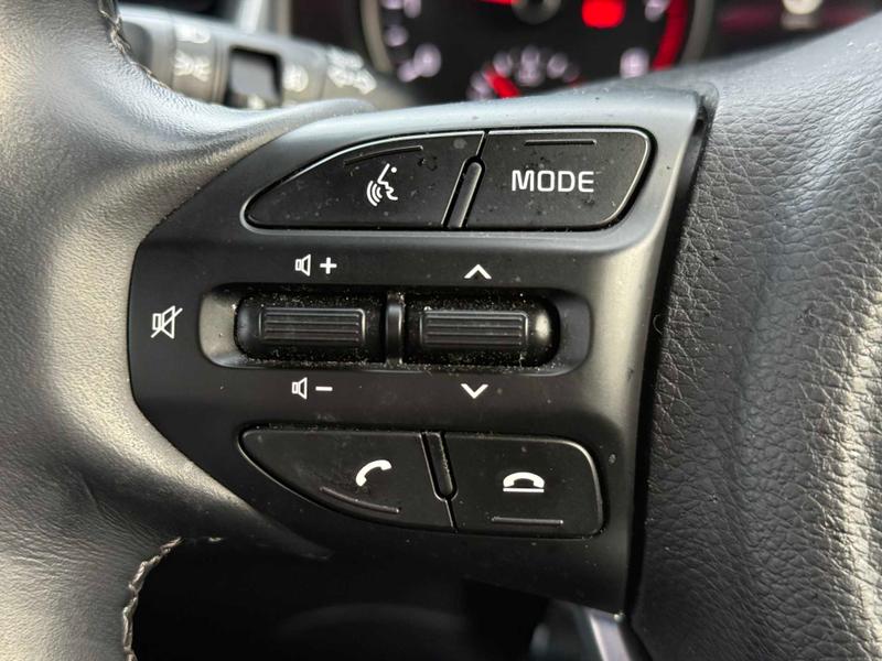 Used Kia Stonic 2023 for sale - 78209909: Photo 28