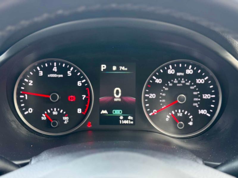 Used Kia Stonic 2023 for sale - 78209909: Photo 31