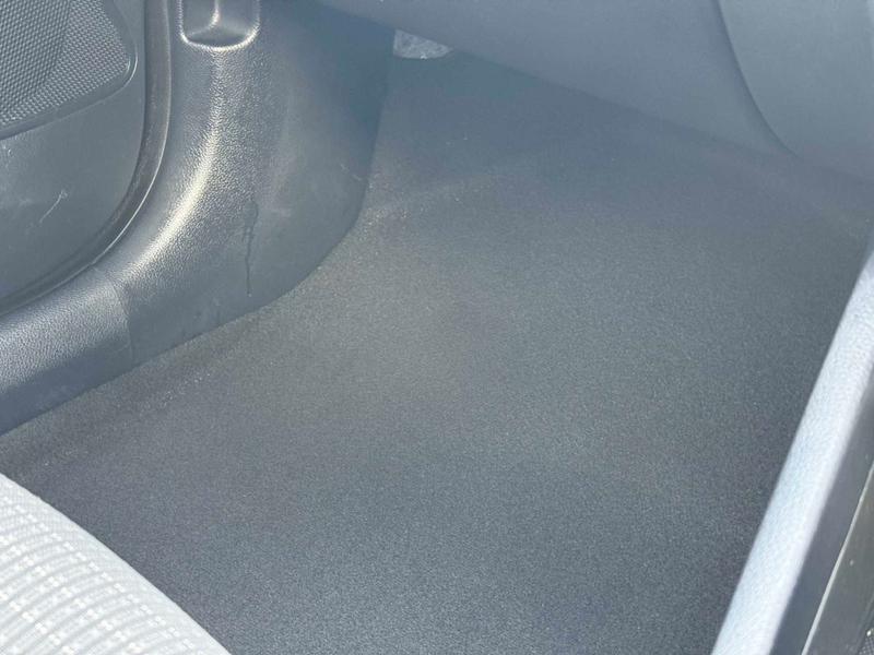 Used Kia Stonic 2023 for sale - 78209909: Photo 37