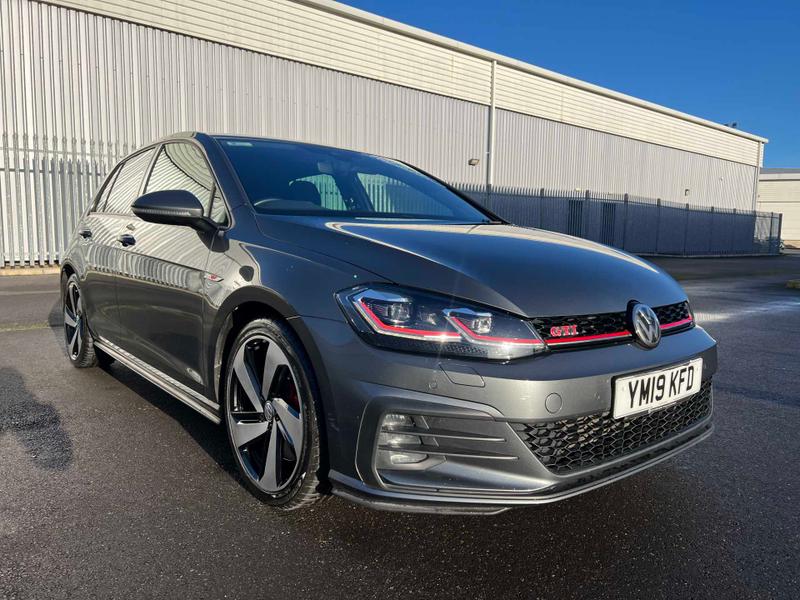 Used Volkswagen Golf 2019 for sale - 76882579: Photo 1