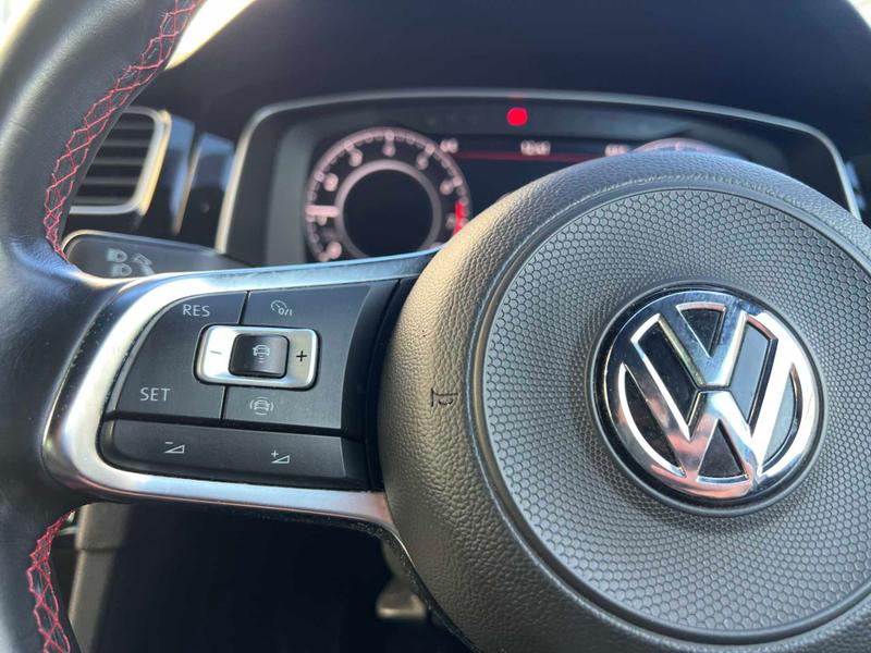 Used Volkswagen Golf 2019 for sale - 76882579: Photo 33
