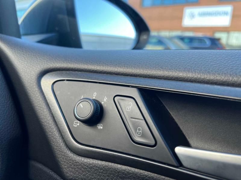 Used Volkswagen Golf 2019 for sale - 76882579: Photo 37