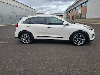 Used Kia Niro 2020 for sale - 77997140: Photo