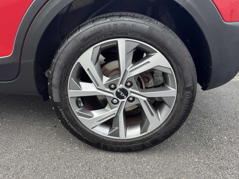 Used Kia Stonic 2023 for sale - 75997406: Photo 12