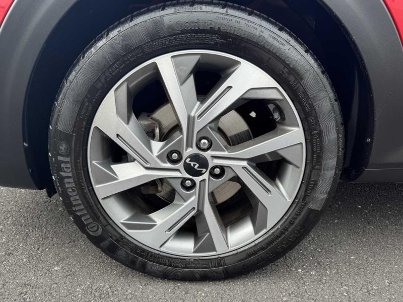 Used Kia Stonic 2023 for sale - 75997406: Photo 14
