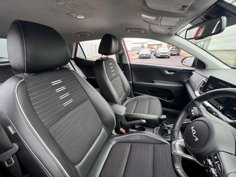Used Kia Stonic 2023 for sale - 75997406: Photo 21