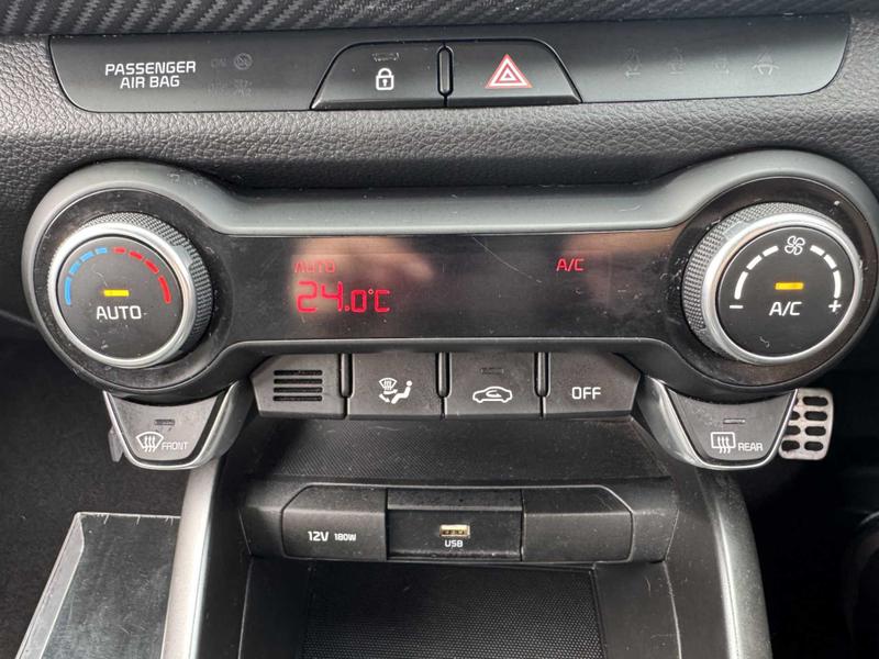 Used Kia Stonic 2023 for sale - 75997406: Photo 33