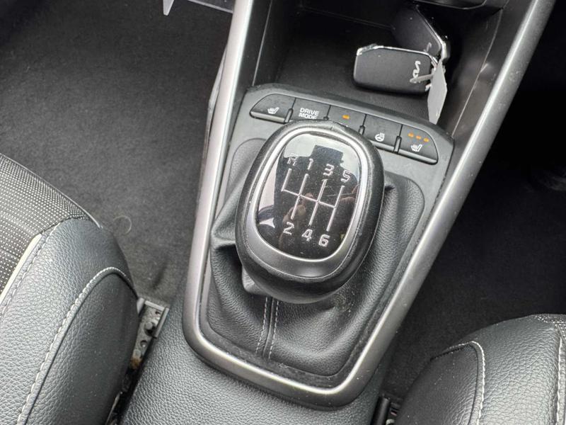 Used Kia Stonic 2023 for sale - 75997406: Photo 34