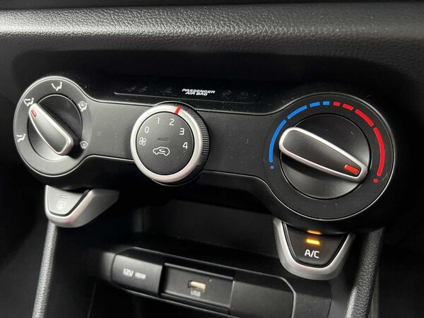 Used Kia Picanto 2023 for sale - 76290232: Photo 29