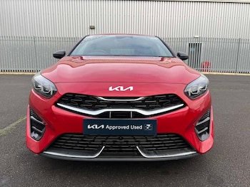 Used Kia Ceed 2025 for sale - 76500655: Photo