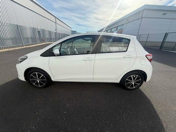 Used Toyota Yaris 2019 for sale - 79534290: Photo