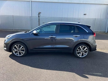 Used Kia Niro 2020 for sale - 77934927: Photo