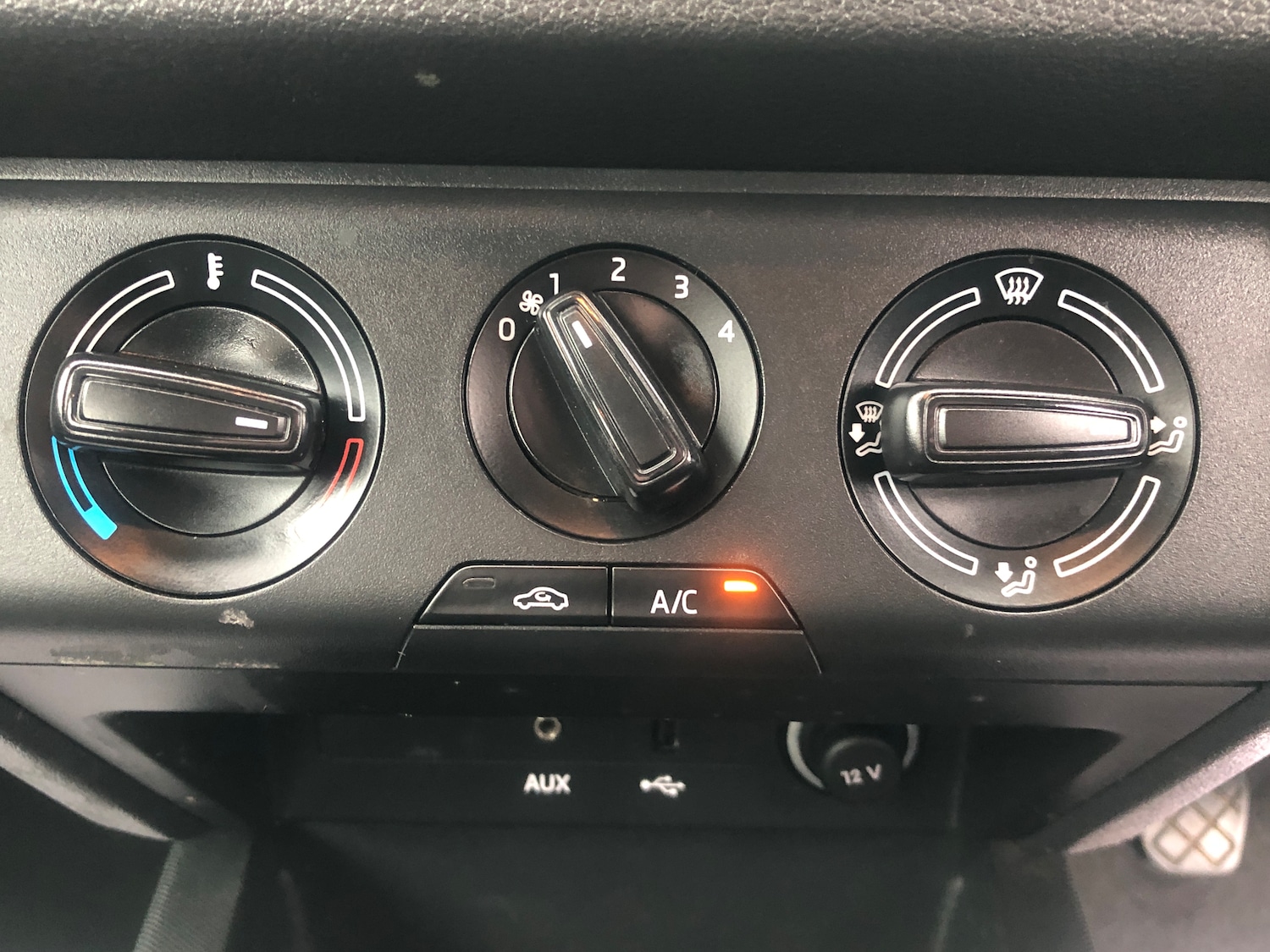 Used Skoda Fabia 2015 for sale - 76265498: Photo 11