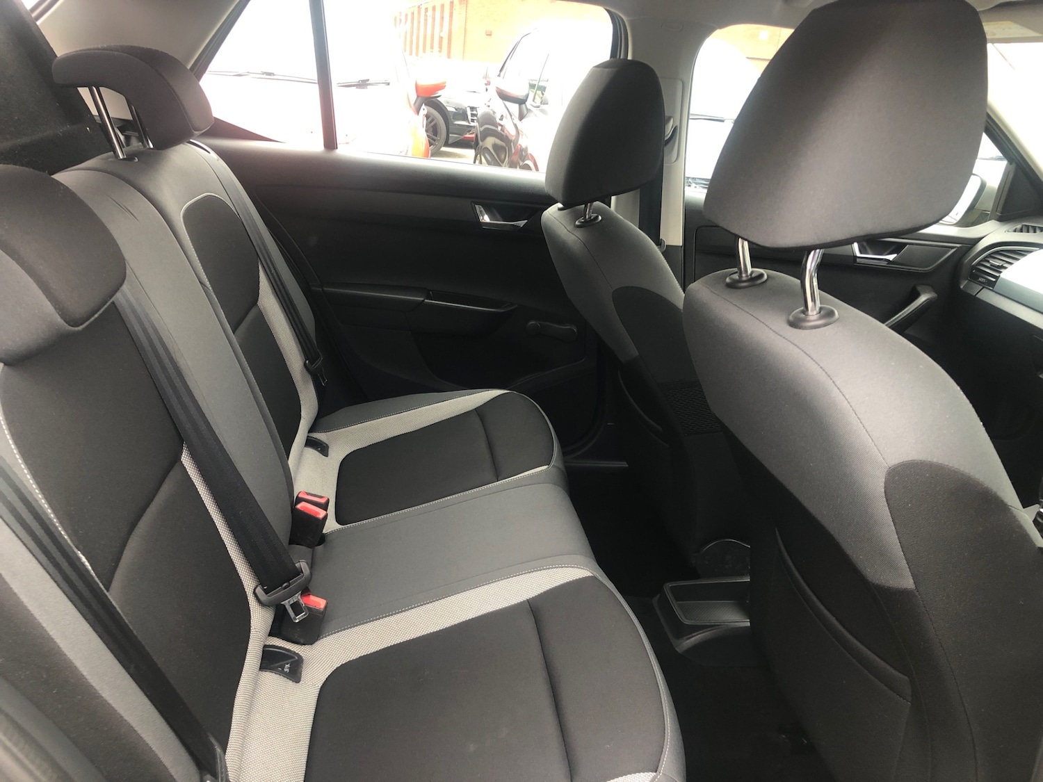 Used Skoda Fabia 2015 for sale - 76265498: Photo 14