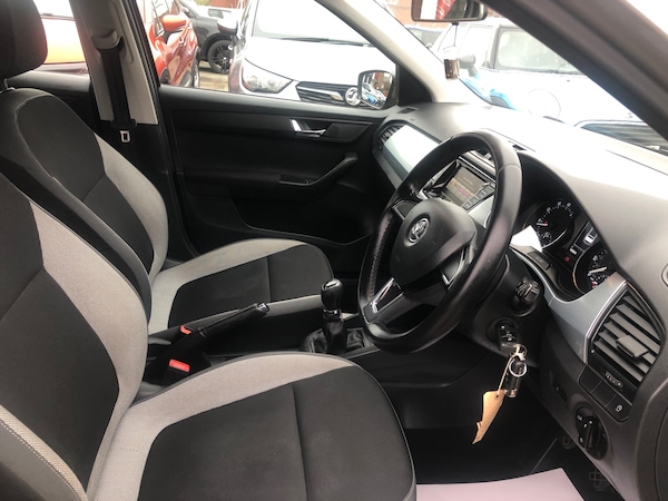 Used Skoda Fabia 2015 for sale - 76265498: Photo 18