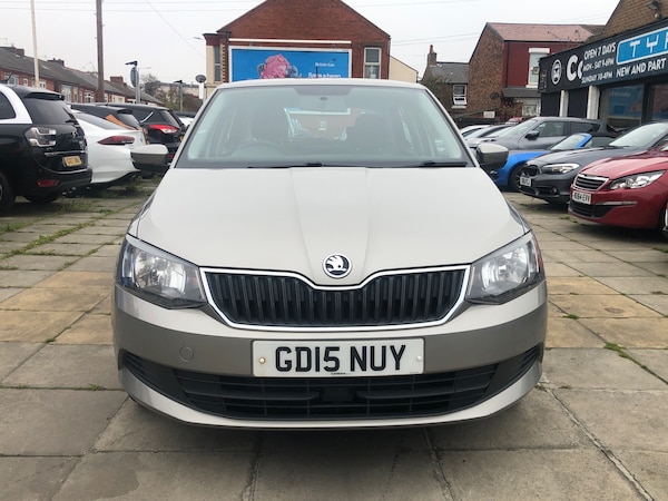 Used Skoda Fabia 2015 for sale - 76265498: Photo 2