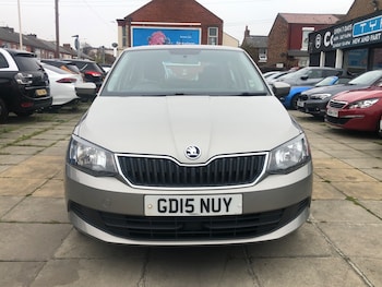 Used Skoda Fabia 2015 for sale - 76265498: Photo