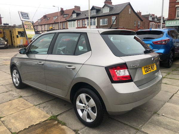 Used Skoda Fabia 2015 for sale - 76265498: Photo 5