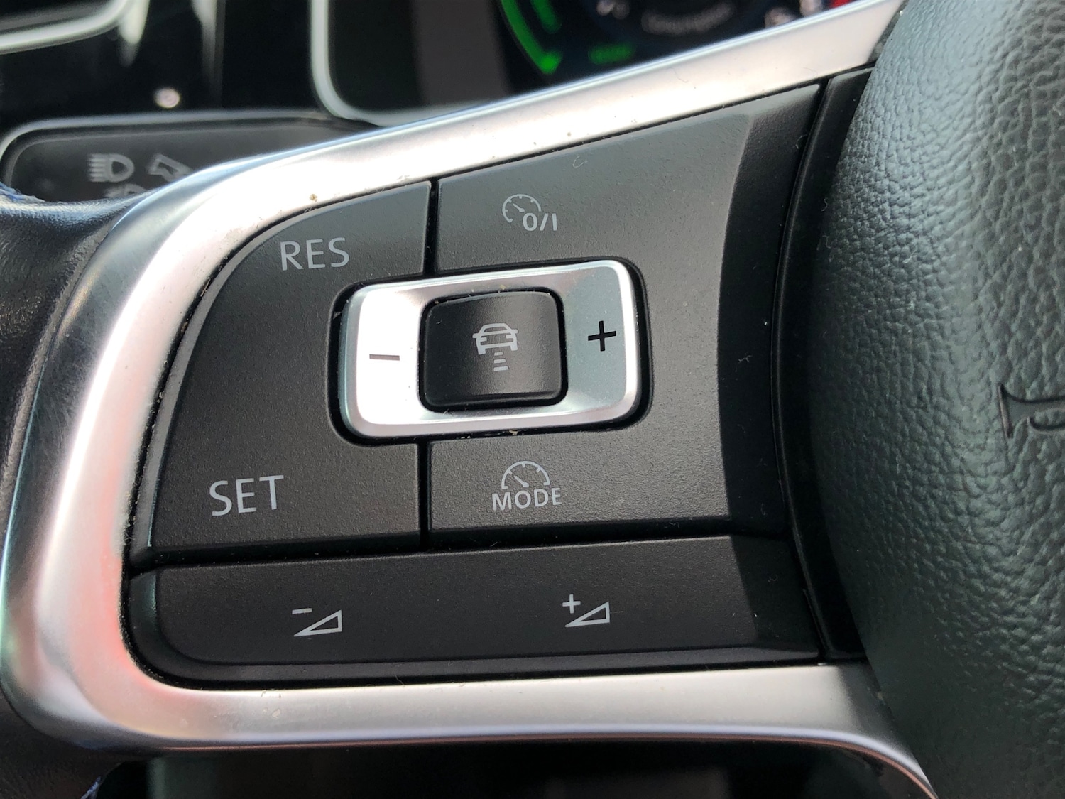 Used Volkswagen Golf 2018 for sale - 76103984: Photo 31