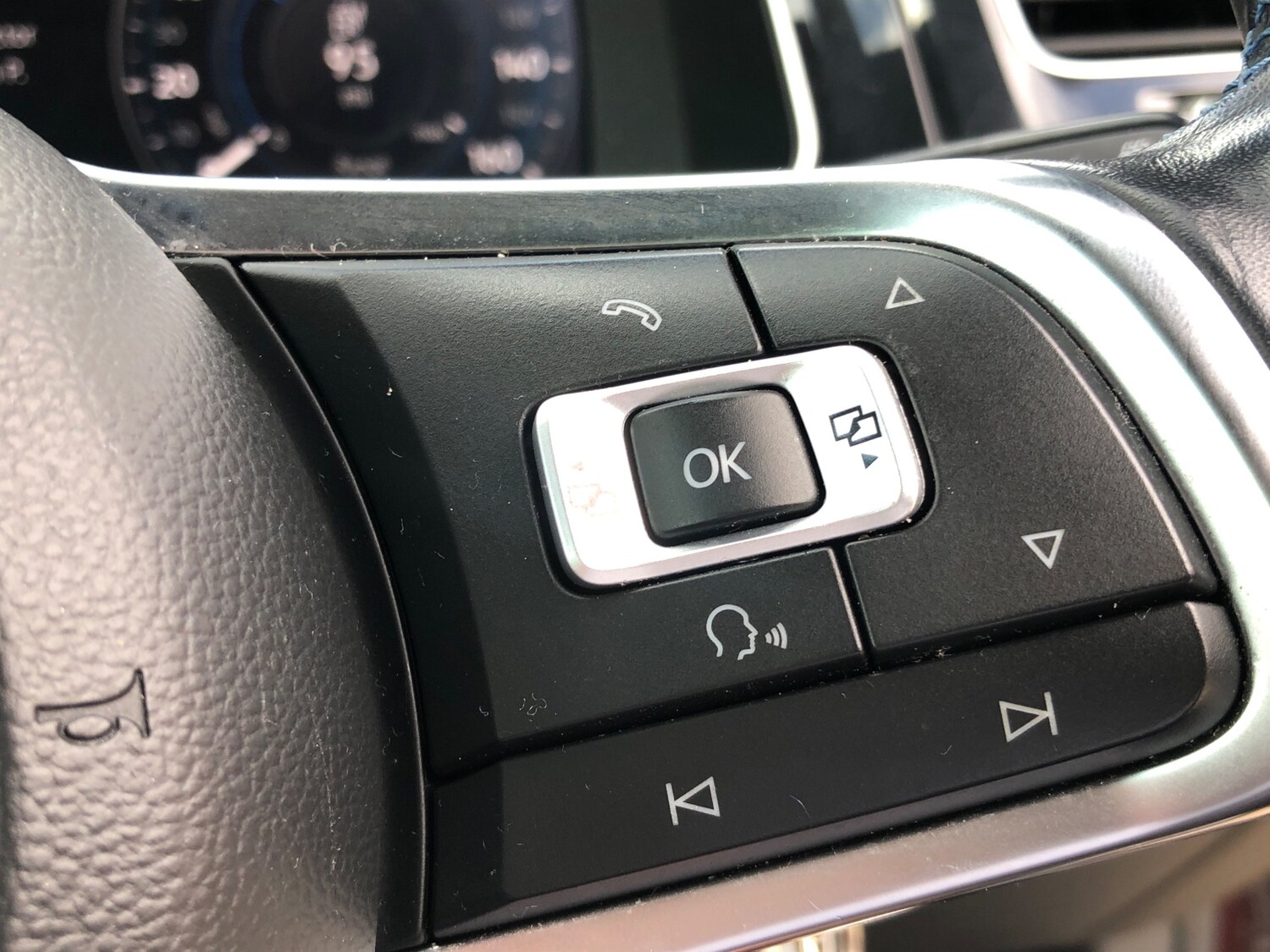 Used Volkswagen Golf 2018 for sale - 76103984: Photo 32