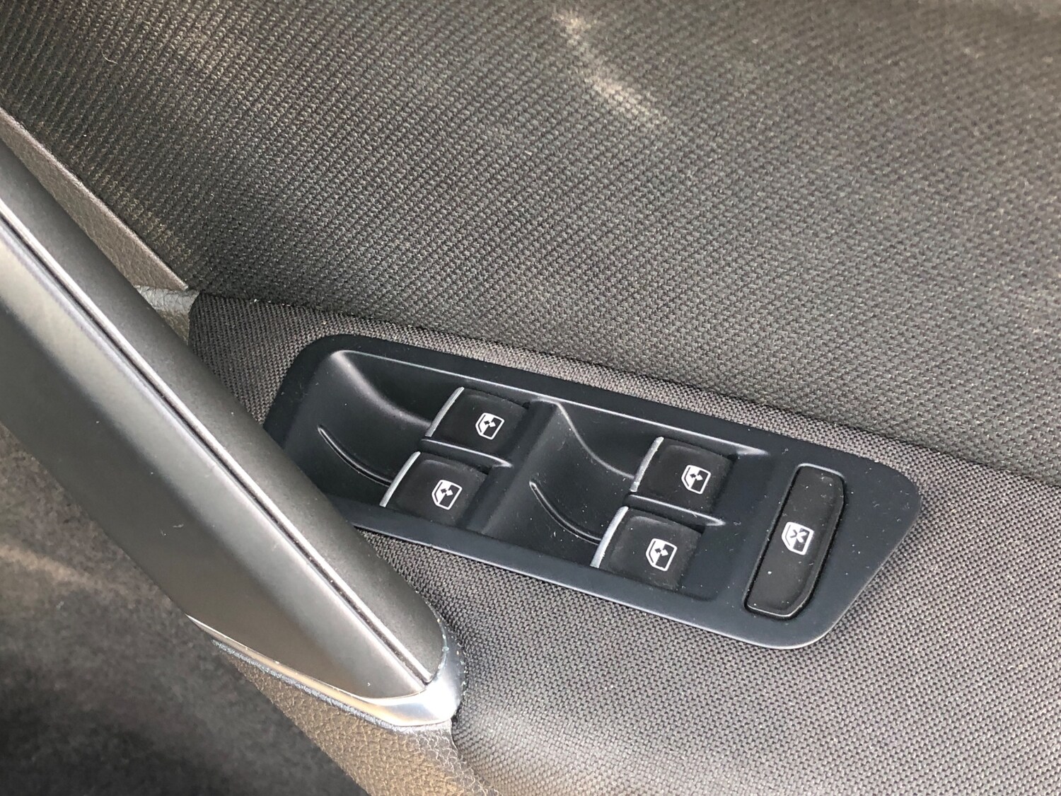 Used Volkswagen Golf 2018 for sale - 76103984: Photo 36