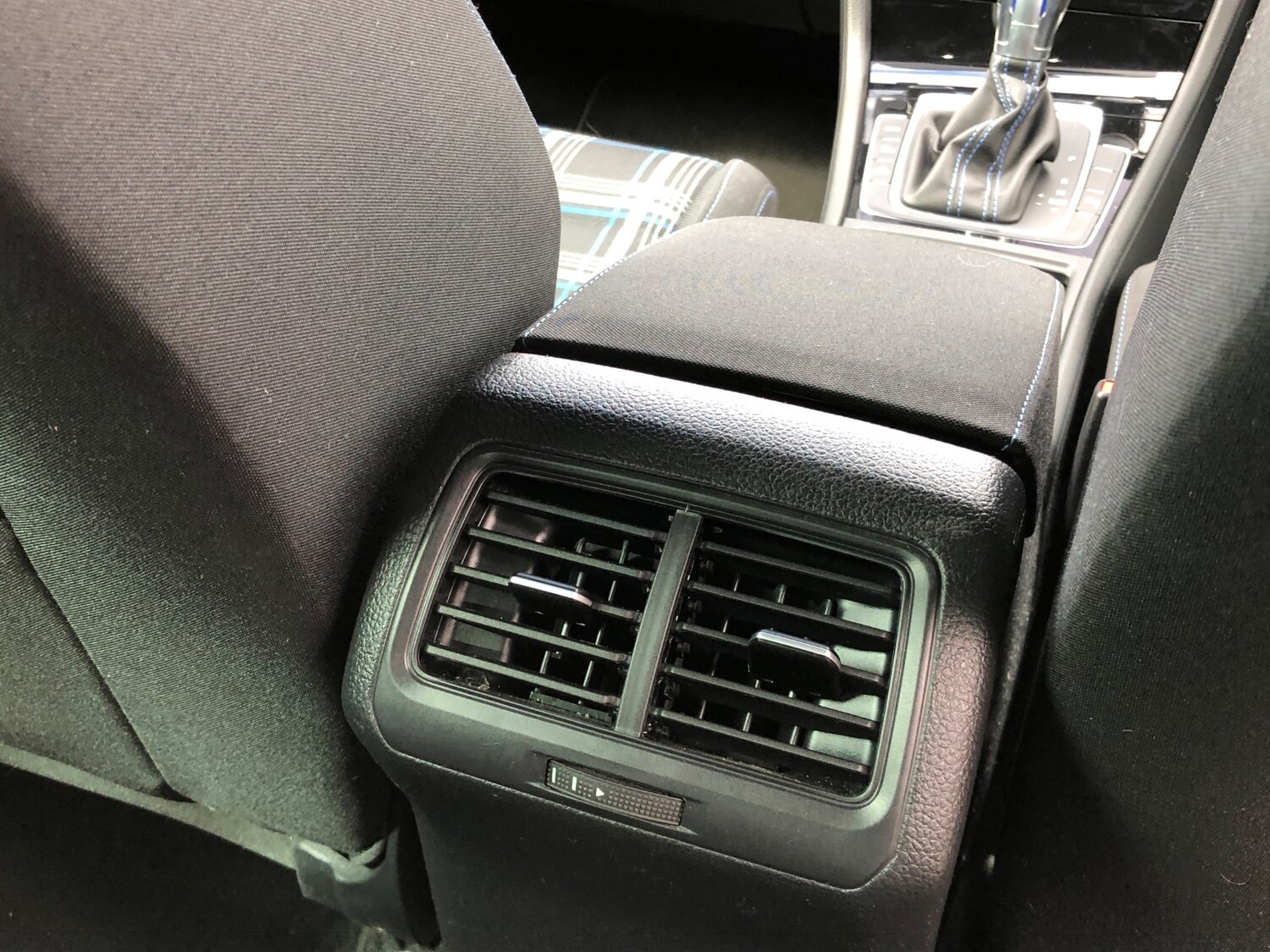 Used Volkswagen Golf 2018 for sale - 76103984: Photo 39