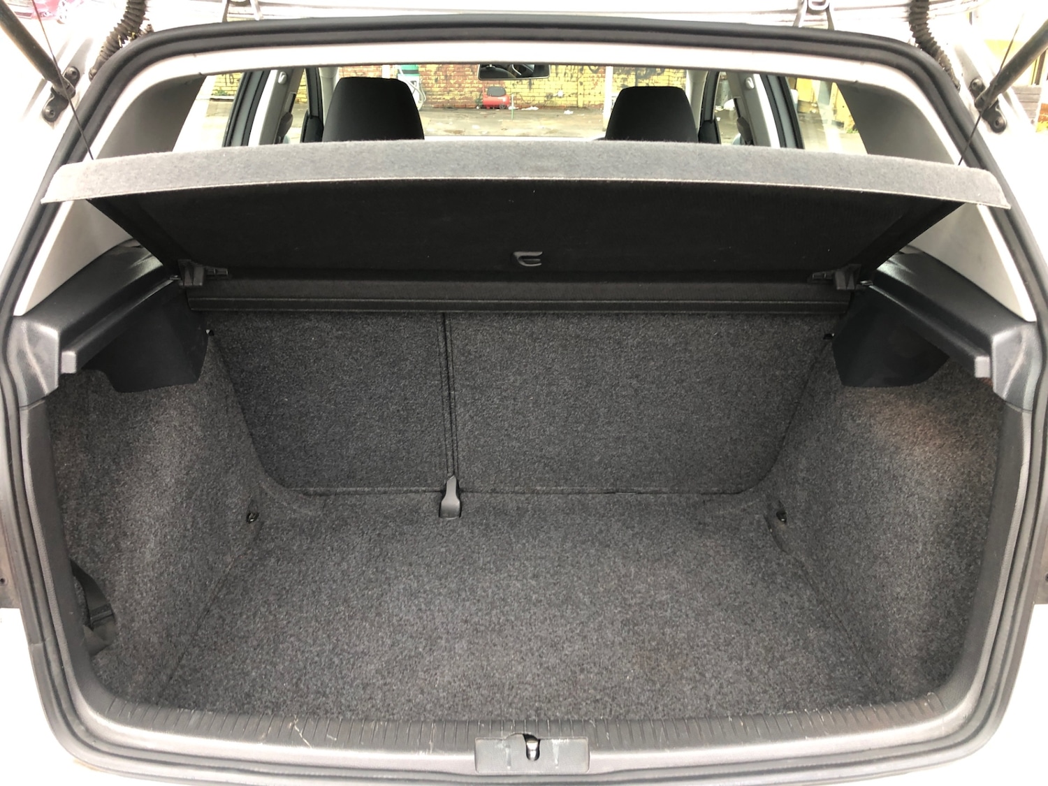 Used Volkswagen Golf 2012 for sale - 76320637: Photo 13