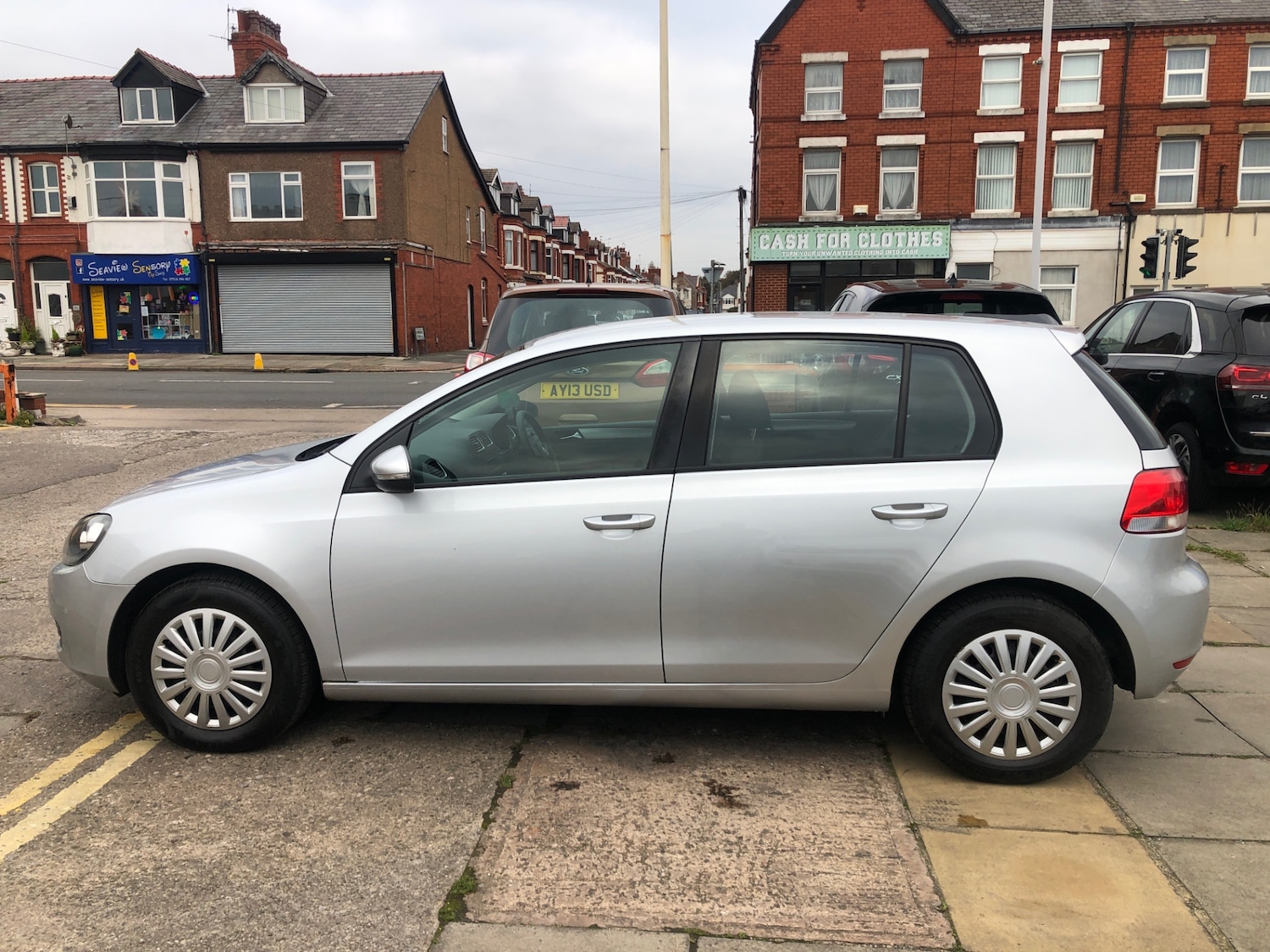 Used Volkswagen Golf 2012 for sale - 76320637: Photo 4