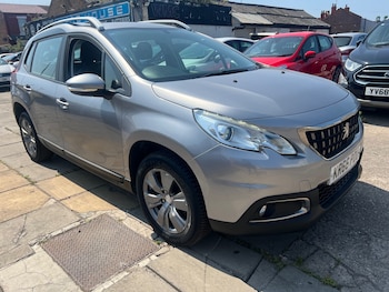 Used Peugeot 2008 2017 for sale - 79219360: Photo