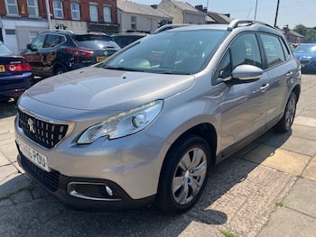 Used Peugeot 2008 2017 for sale - 79219360: Photo