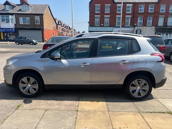 Used Peugeot 2008 2017 for sale - 79219360: Photo