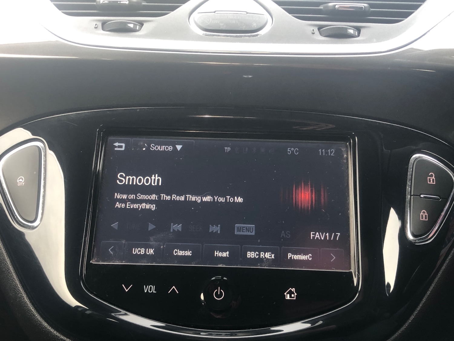 Used Vauxhall Corsa 2015 for sale - 76103972: Photo 10