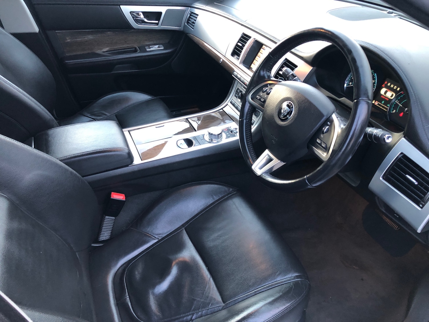 Used Jaguar XF 2015 for sale - 77381220: Photo 8