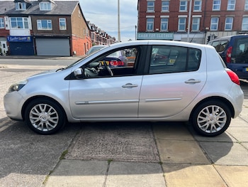 Used Renault Clio 2011 for sale - 79124971: Photo