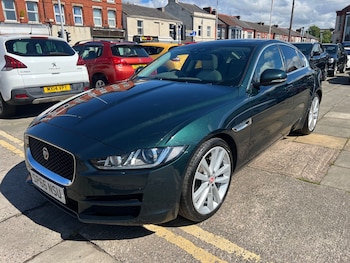 Used Jaguar XE 2016 for sale - 78865477: Photo
