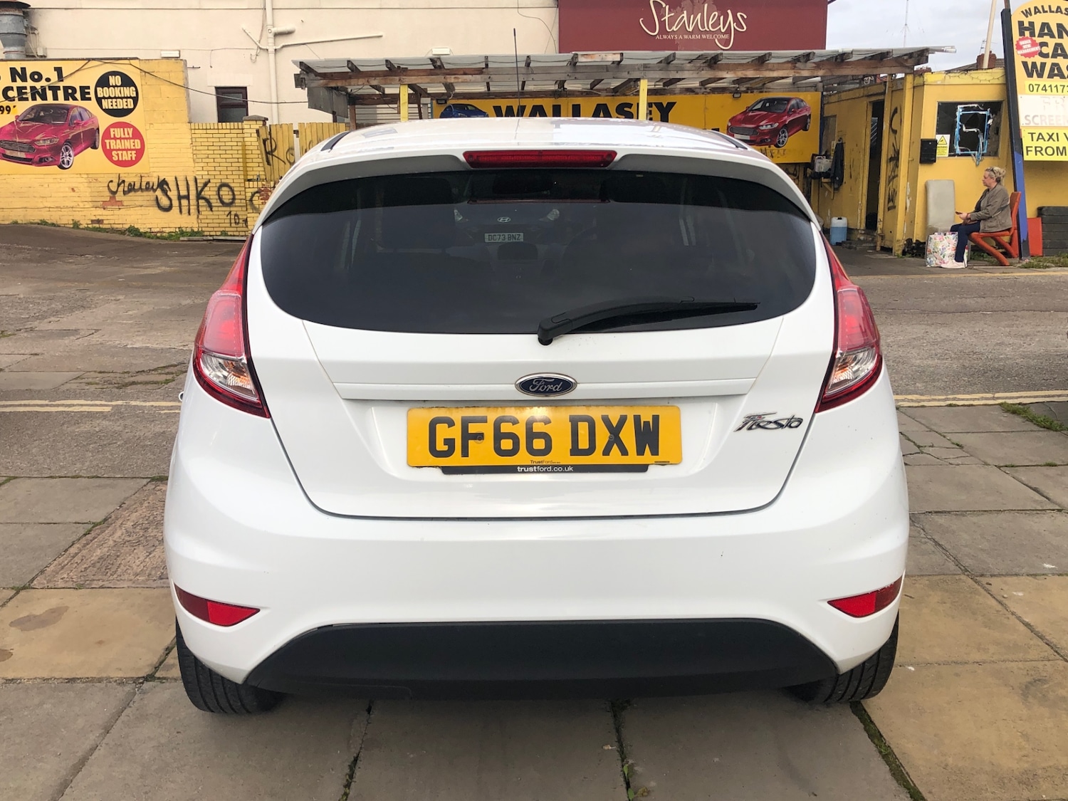 Used Ford Fiesta 2016 for sale - 76117121: Photo 6