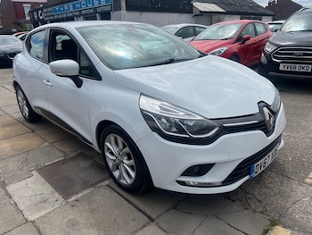 Used Renault Clio 2017 for sale - 78897799: Photo