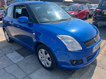 Used Suzuki Swift 2011 for sale - 79246682: Photo