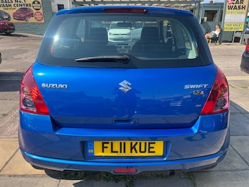 Used Suzuki Swift 2011 for sale - 79246682: Photo