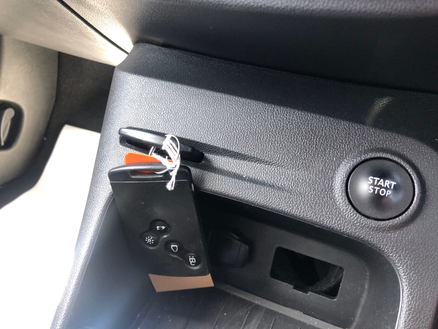 Used Renault Captur 2019 for sale - 76103958: Photo 19