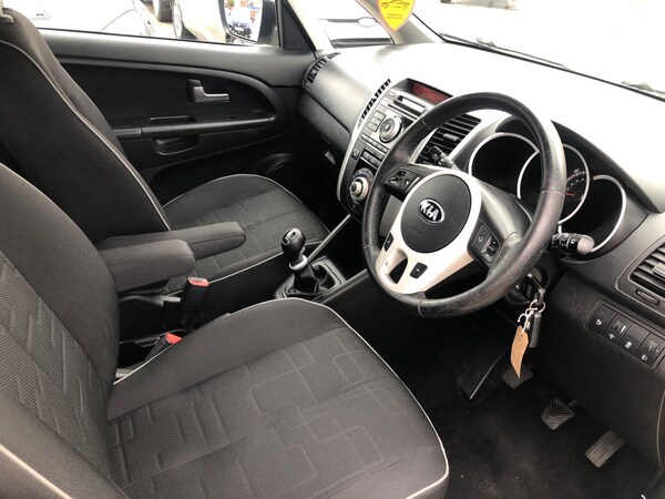 Used Kia Venga 2013 for sale - 76102937: Photo 19
