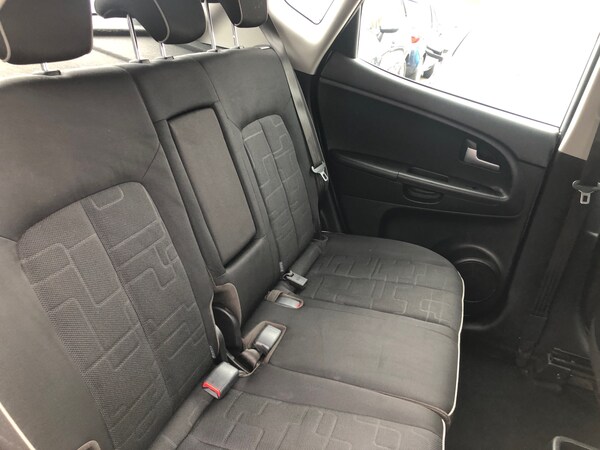 Used Kia Venga 2013 for sale - 76102937: Photo 25