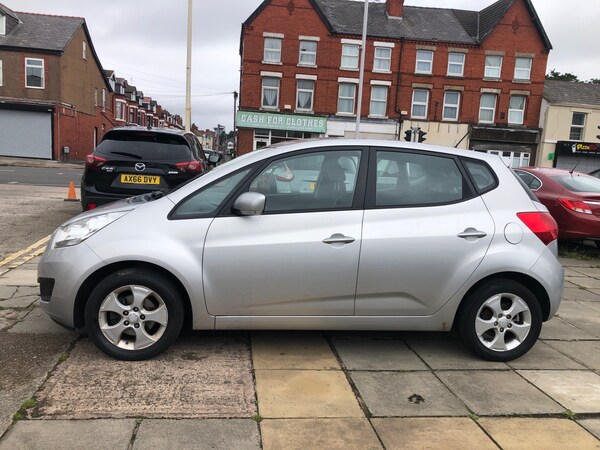 Used Kia Venga 2013 for sale - 76102937: Photo 4
