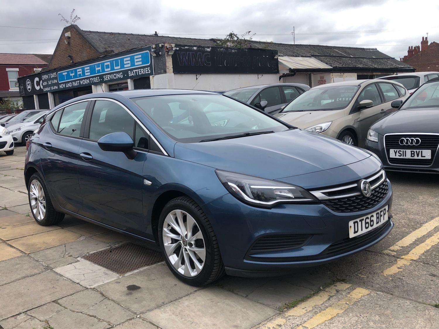 Used Vauxhall Astra 2016 for sale - 76103970: Photo 1