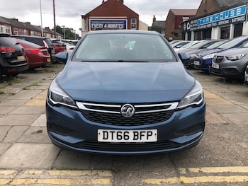 Used Vauxhall Astra 2016 for sale - 76103970: Photo 2
