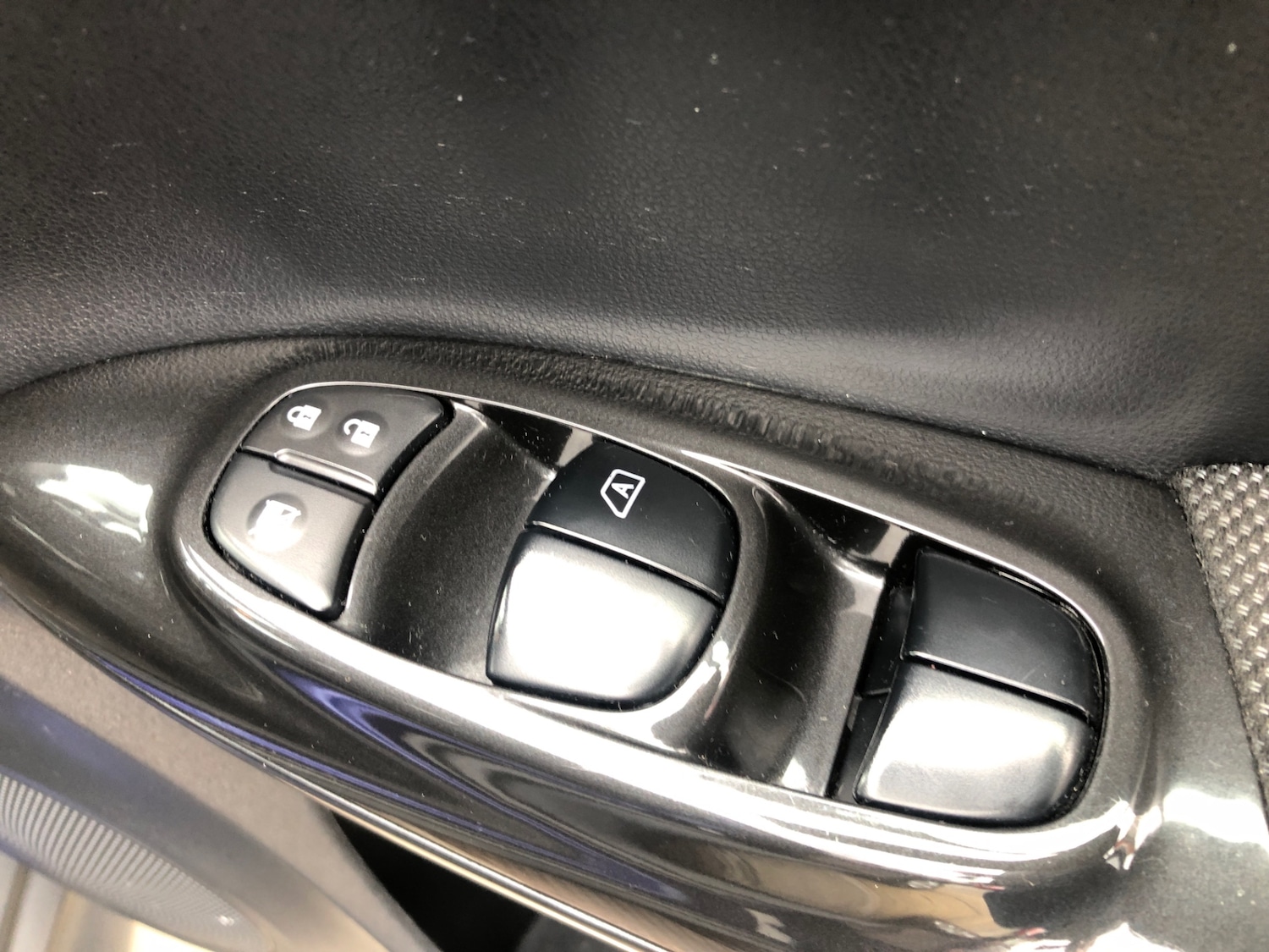 Used Nissan Juke 2015 for sale - 76320628: Photo 21