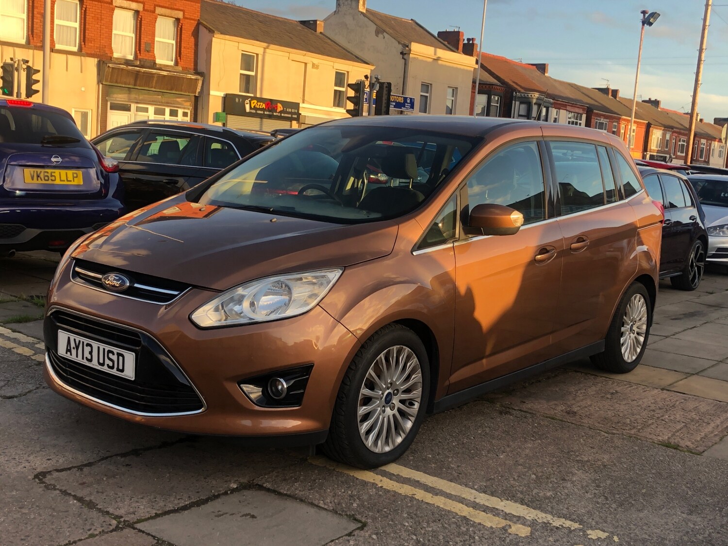 Used Ford Grand C-Max 2013 for sale - 76102756: Photo 3