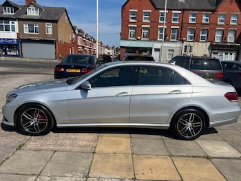 Used Mercedes-Benz E Class 2013 for sale - 79491402: Photo